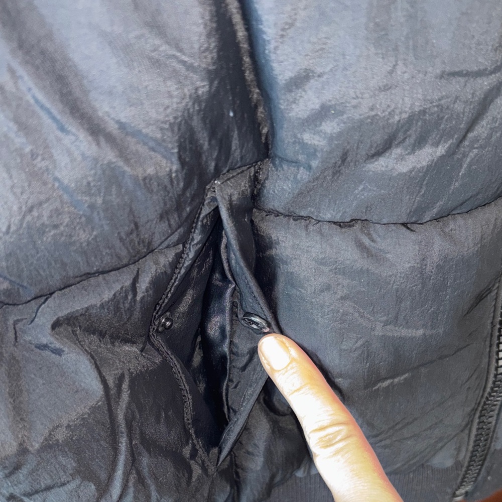Garage Mini Puff Vest in Black - Picture 4 of 6